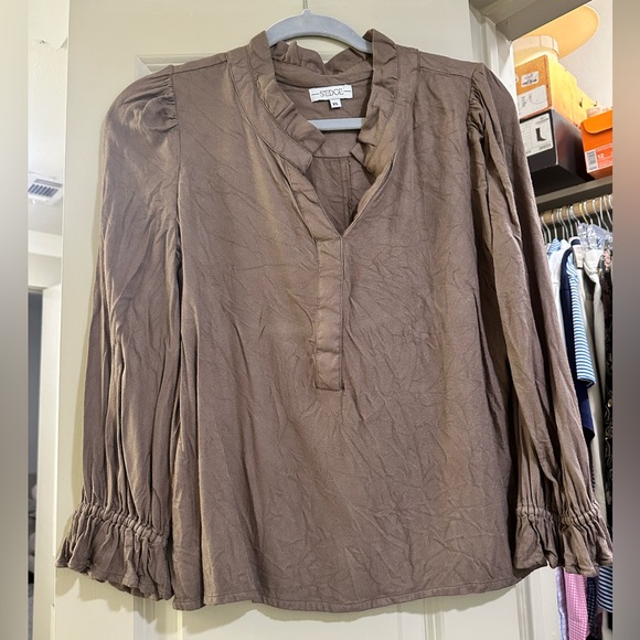 S’EDGE Apparel Brown Ruffle Top - Picture 1 of 2